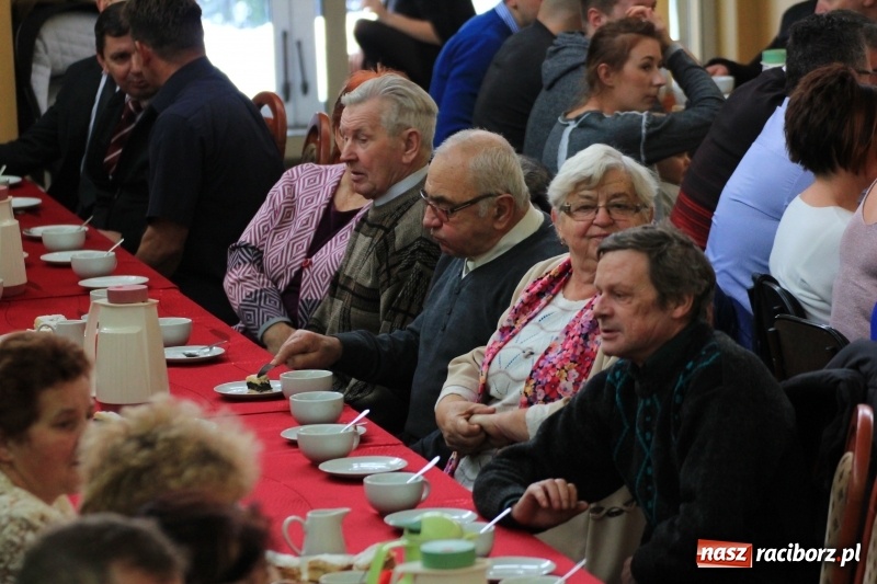 Zdjęcie w galerii na portalu naszraciborz.pl: Barbórka 2017, czyli występy dla górników w kobylskim Domu Kultury wiadomości z regionu