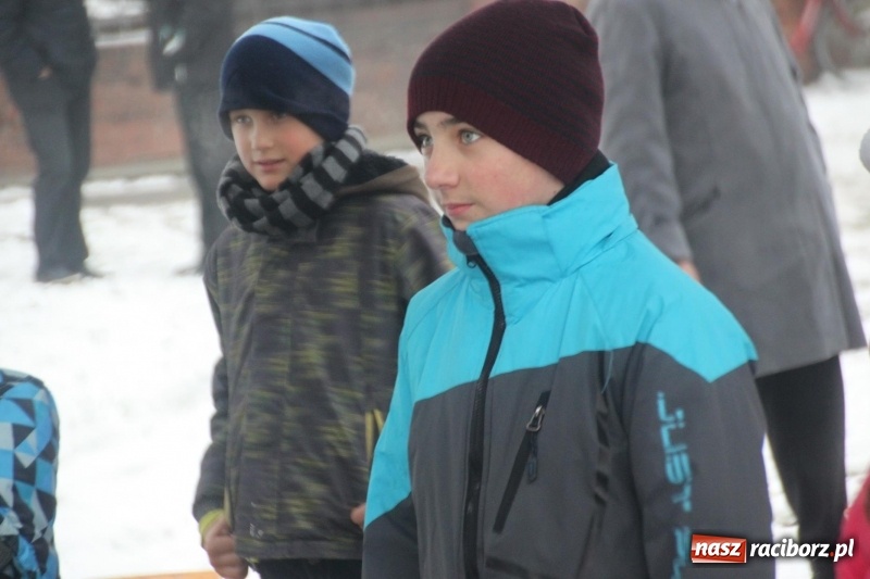 Zdjęcie w galerii na portalu naszraciborz.pl: Święty Mikołaj spotkał się z mieszkańcami Wojnowic wiadomości z regionu