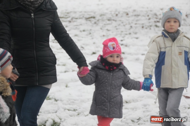 Zdjęcie w galerii na portalu naszraciborz.pl: Święty Mikołaj spotkał się z mieszkańcami Wojnowic wiadomości z regionu