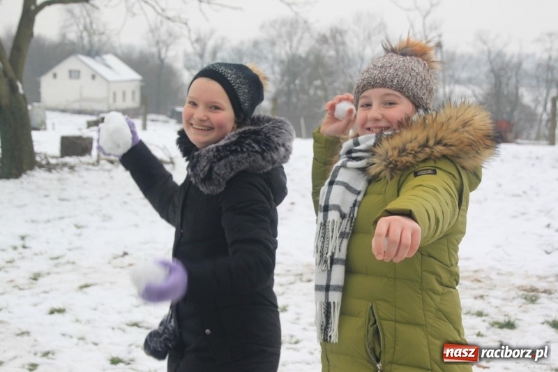 Zdjęcie w galerii na portalu naszraciborz.pl: Święty Mikołaj spotkał się z mieszkańcami Wojnowic wiadomości z regionu