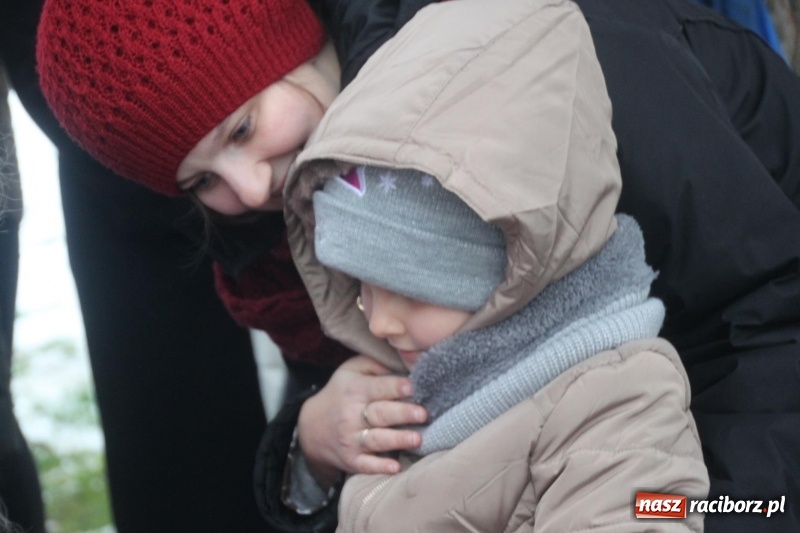 Zdjęcie w galerii na portalu naszraciborz.pl: Święty Mikołaj spotkał się z mieszkańcami Wojnowic wiadomości z regionu