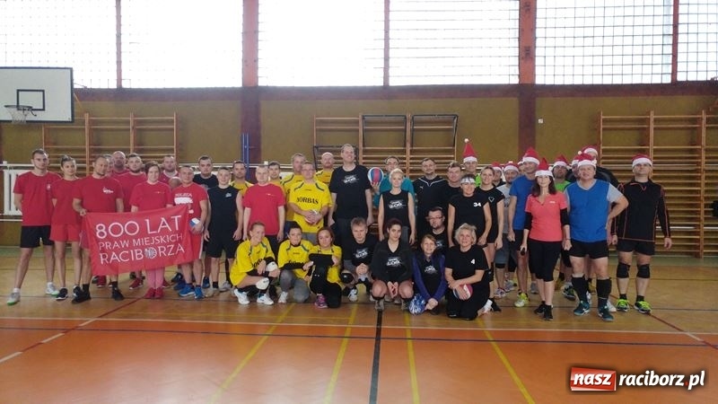 Zdjęcie w galerii na portalu naszraciborz.pl: Polsko – Czeski turniej siatkówki w Opawie za nami wiadomości z regionu