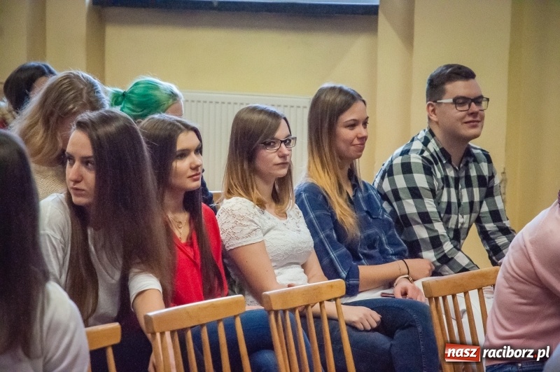 Zdjęcie w galerii na portalu naszraciborz.pl: W CKZiU numer 1 podsumowano praktyki w Niemczech i Hiszpanii wiadomości z regionu