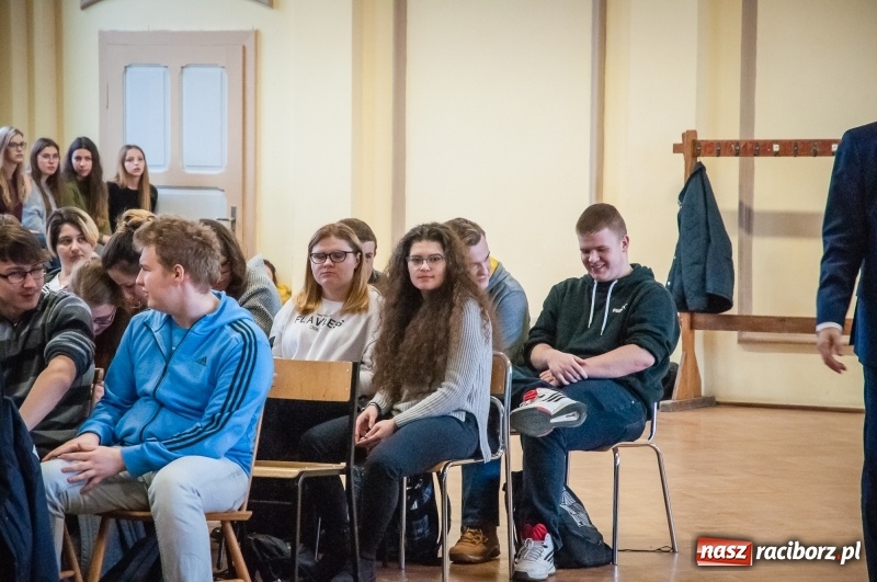 Zdjęcie w galerii na portalu naszraciborz.pl: W CKZiU numer 1 podsumowano praktyki w Niemczech i Hiszpanii wiadomości z regionu