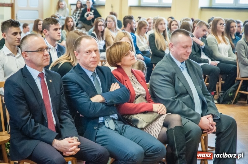 Zdjęcie w galerii na portalu naszraciborz.pl: W CKZiU numer 1 podsumowano praktyki w Niemczech i Hiszpanii wiadomości z regionu