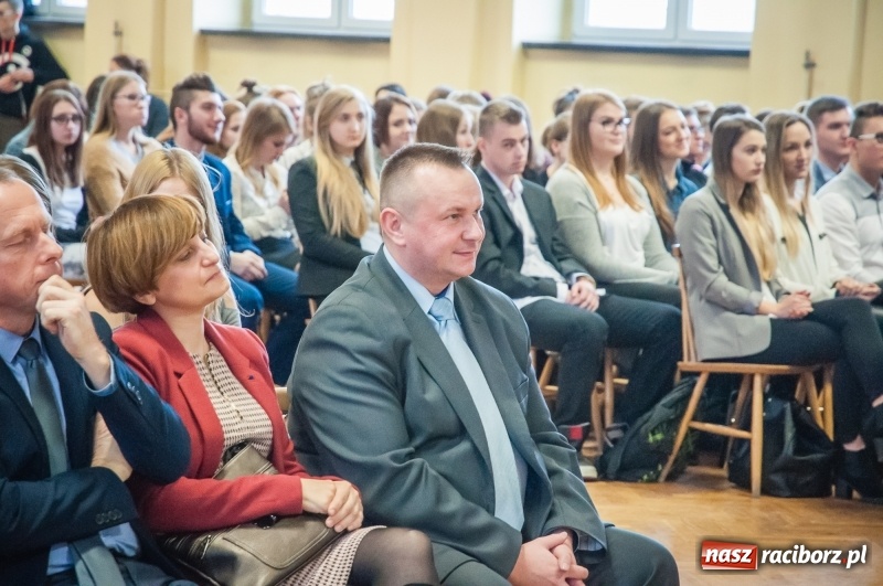 Zdjęcie w galerii na portalu naszraciborz.pl: W CKZiU numer 1 podsumowano praktyki w Niemczech i Hiszpanii wiadomości z regionu