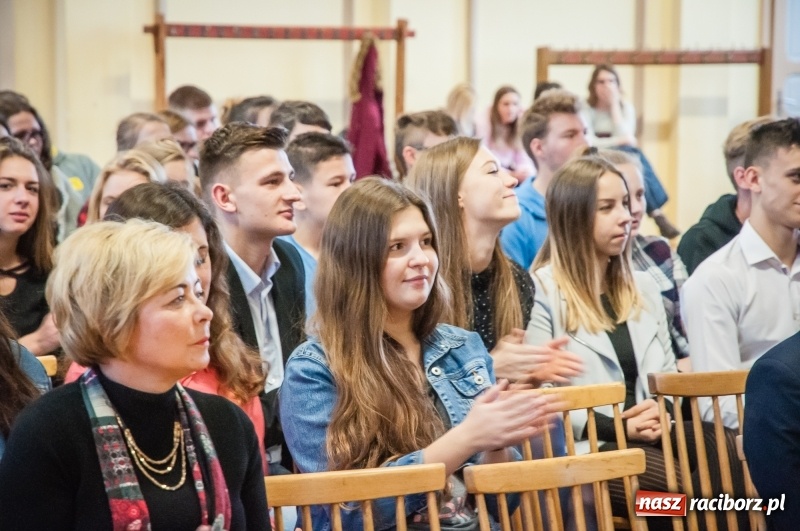 Zdjęcie w galerii na portalu naszraciborz.pl: W CKZiU numer 1 podsumowano praktyki w Niemczech i Hiszpanii wiadomości z regionu