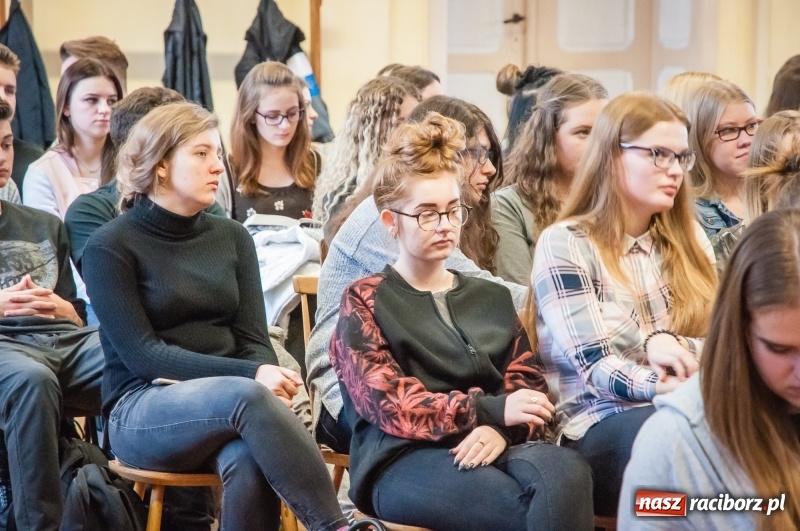 Zdjęcie w galerii na portalu naszraciborz.pl: W CKZiU numer 1 podsumowano praktyki w Niemczech i Hiszpanii wiadomości z regionu