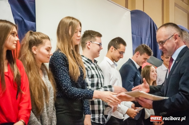 Zdjęcie w galerii na portalu naszraciborz.pl: W CKZiU numer 1 podsumowano praktyki w Niemczech i Hiszpanii wiadomości z regionu