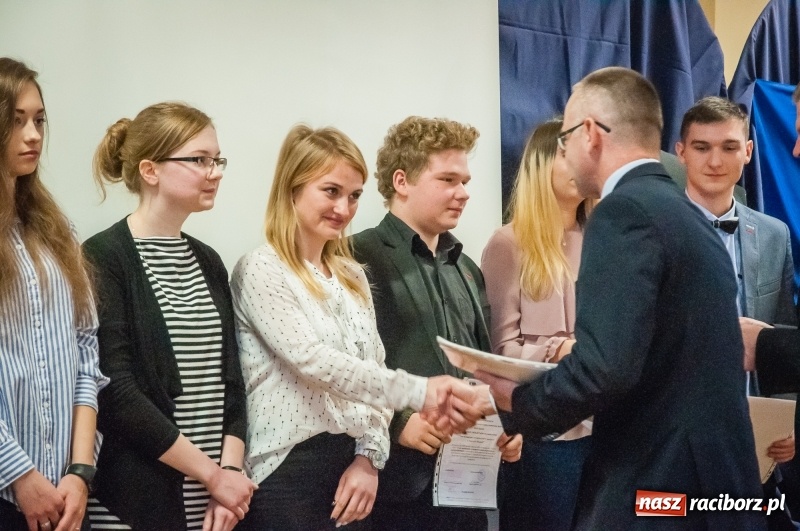 Zdjęcie w galerii na portalu naszraciborz.pl: W CKZiU numer 1 podsumowano praktyki w Niemczech i Hiszpanii wiadomości z regionu