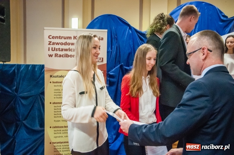 Zdjęcie w galerii na portalu naszraciborz.pl: W CKZiU numer 1 podsumowano praktyki w Niemczech i Hiszpanii wiadomości z regionu