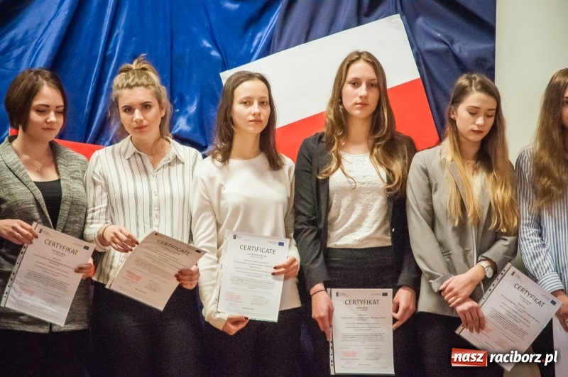 Zdjęcie w galerii na portalu naszraciborz.pl: W CKZiU numer 1 podsumowano praktyki w Niemczech i Hiszpanii wiadomości z regionu