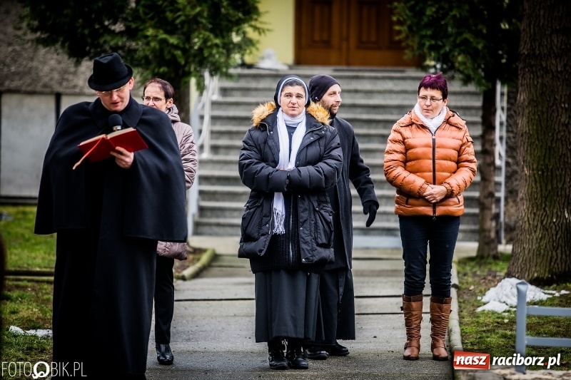 Zdjęcie w galerii na portalu naszraciborz.pl: Procesja konna przeszła przez Krzanowice wiadomości z regionu