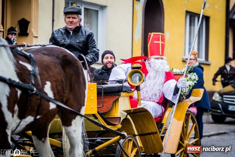 Zdjęcie w galerii na portalu naszraciborz.pl: Procesja konna przeszła przez Krzanowice wiadomości z regionu
