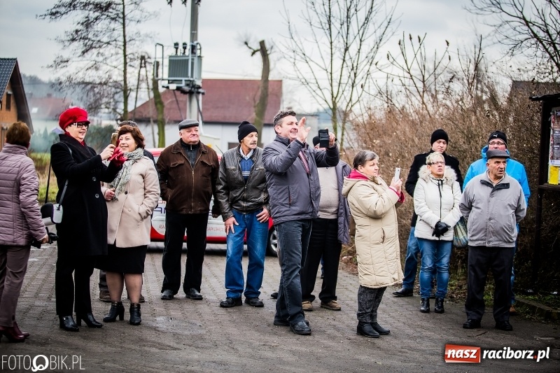 Zdjęcie w galerii na portalu naszraciborz.pl: Procesja konna przeszła przez Krzanowice wiadomości z regionu