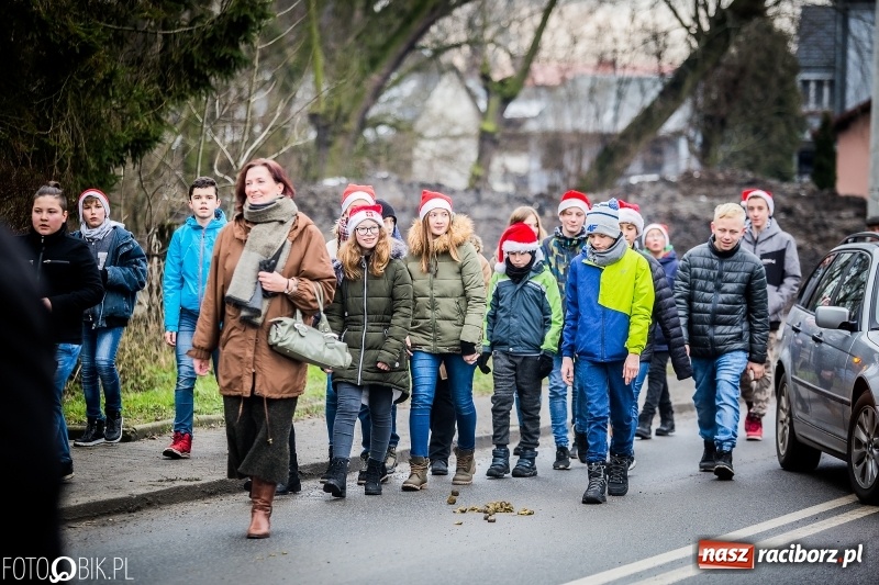 Zdjęcie w galerii na portalu naszraciborz.pl: Procesja konna przeszła przez Krzanowice wiadomości z regionu