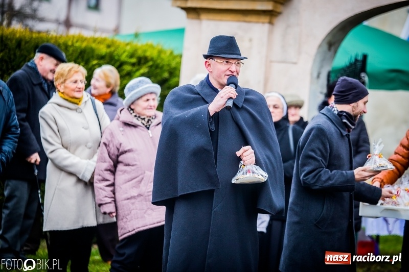 Zdjęcie w galerii na portalu naszraciborz.pl: Procesja konna przeszła przez Krzanowice wiadomości z regionu