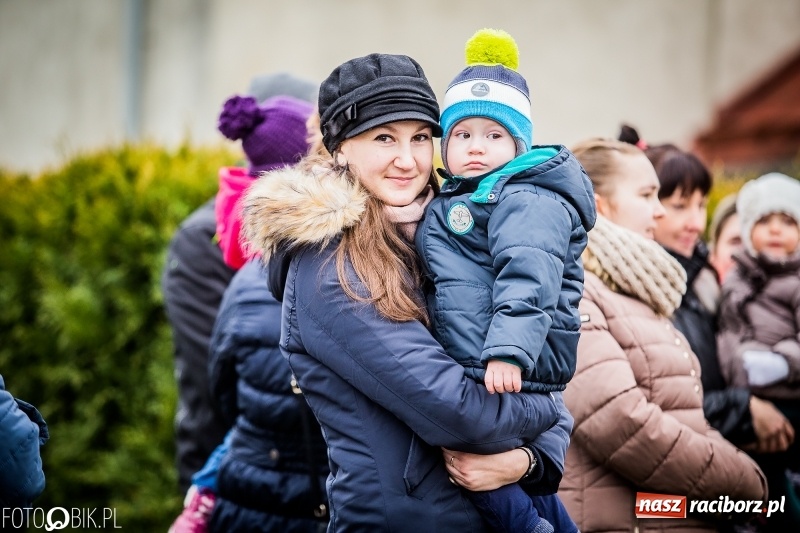 Zdjęcie w galerii na portalu naszraciborz.pl: Procesja konna przeszła przez Krzanowice wiadomości z regionu