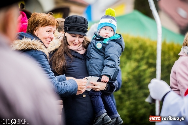 Zdjęcie w galerii na portalu naszraciborz.pl: Procesja konna przeszła przez Krzanowice wiadomości z regionu