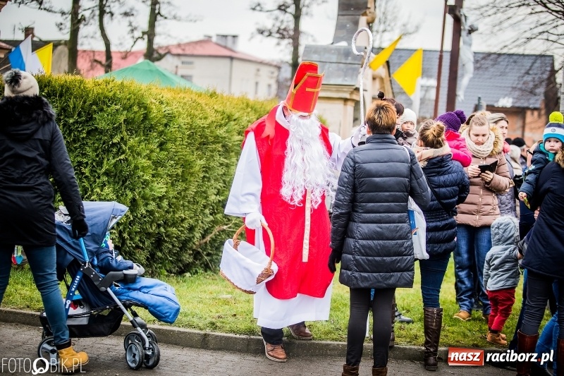 Zdjęcie w galerii na portalu naszraciborz.pl: Procesja konna przeszła przez Krzanowice wiadomości z regionu
