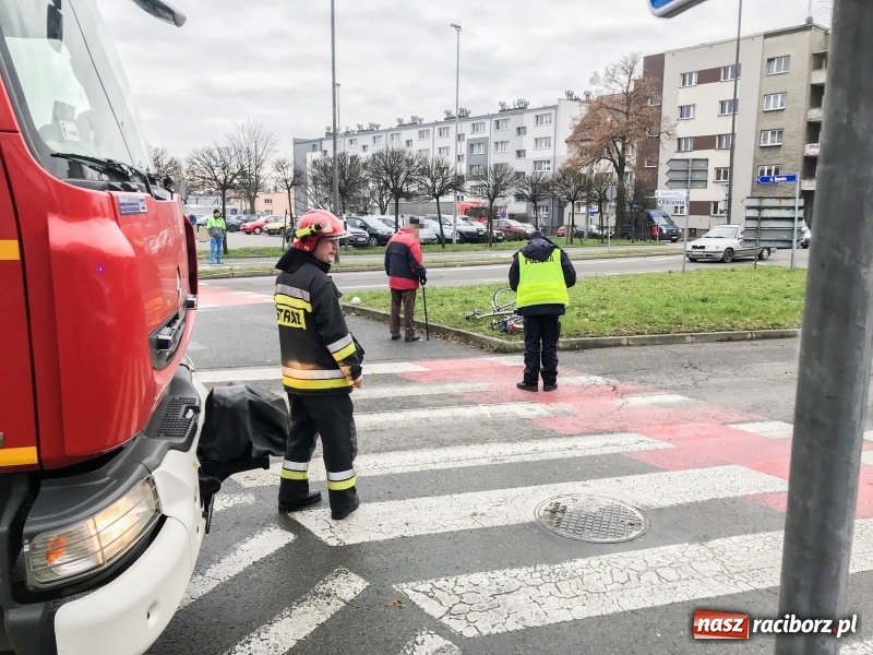 Zdjęcie w galerii na portalu naszraciborz.pl: Potrącenie rowerzysty na Opawskiej wiadomości z regionu