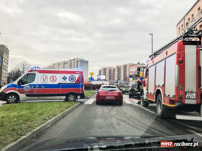Zdjęcie w galerii na portalu naszraciborz.pl: Potrącenie rowerzysty na Opawskiej wiadomości z regionu