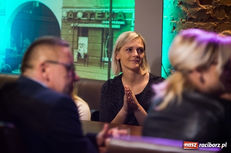 Zdjęcie w galerii na portalu naszraciborz.pl: Jego torby noszą w Singapurze i Australii, marzy o współpracy z Bentley Motors. Dariusz Niestroj twórcą najlepszego biznesplanu wiadomości z regionu