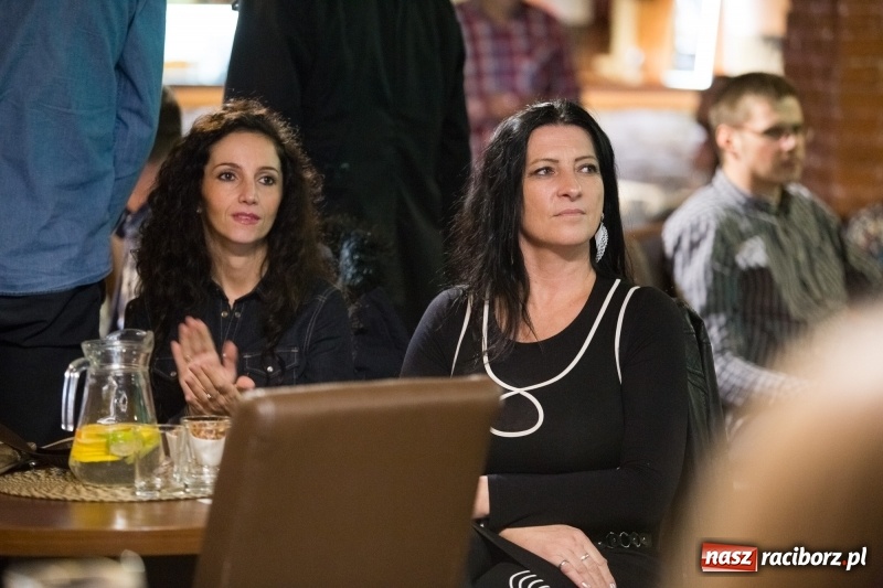 Zdjęcie w galerii na portalu naszraciborz.pl: Jego torby noszą w Singapurze i Australii, marzy o współpracy z Bentley Motors. Dariusz Niestroj twórcą najlepszego biznesplanu wiadomości z regionu