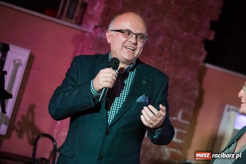 Zdjęcie w galerii na portalu naszraciborz.pl: Jego torby noszą w Singapurze i Australii, marzy o współpracy z Bentley Motors. Dariusz Niestroj twórcą najlepszego biznesplanu wiadomości z regionu