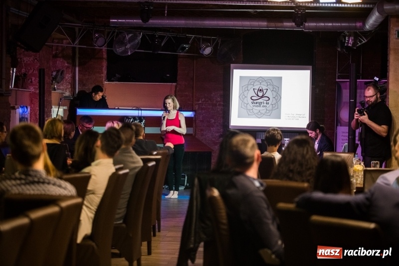 Zdjęcie w galerii na portalu naszraciborz.pl: Jego torby noszą w Singapurze i Australii, marzy o współpracy z Bentley Motors. Dariusz Niestroj twórcą najlepszego biznesplanu wiadomości z regionu