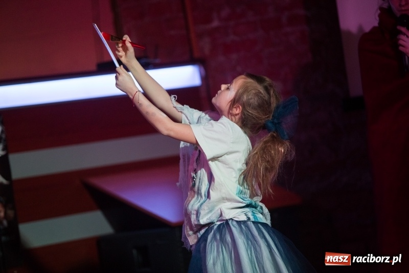 Zdjęcie w galerii na portalu naszraciborz.pl: Jego torby noszą w Singapurze i Australii, marzy o współpracy z Bentley Motors. Dariusz Niestroj twórcą najlepszego biznesplanu wiadomości z regionu