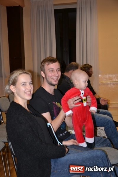 Zdjęcie w galerii na portalu naszraciborz.pl: Bajkowe Mikołajki w Roszkowie wiadomości z regionu