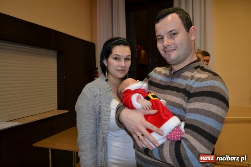 Zdjęcie w galerii na portalu naszraciborz.pl: Bajkowe Mikołajki w Roszkowie wiadomości z regionu