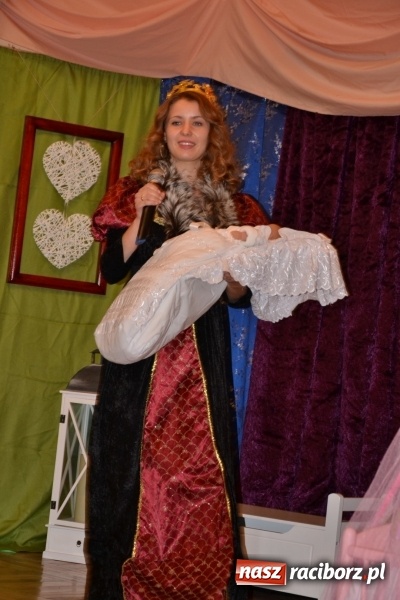 Zdjęcie w galerii na portalu naszraciborz.pl: Bajkowe Mikołajki w Roszkowie wiadomości z regionu