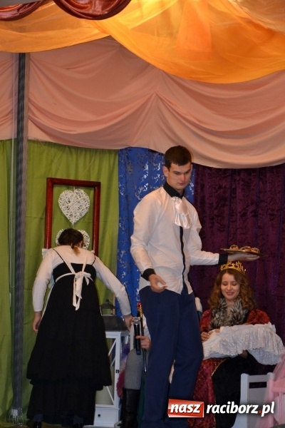 Zdjęcie w galerii na portalu naszraciborz.pl: Bajkowe Mikołajki w Roszkowie wiadomości z regionu