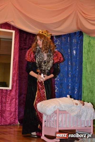 Zdjęcie w galerii na portalu naszraciborz.pl: Bajkowe Mikołajki w Roszkowie wiadomości z regionu