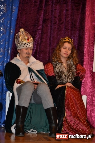 Zdjęcie w galerii na portalu naszraciborz.pl: Bajkowe Mikołajki w Roszkowie wiadomości z regionu