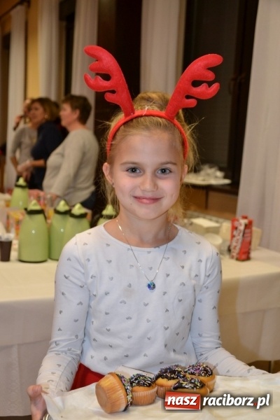 Zdjęcie w galerii na portalu naszraciborz.pl: Bajkowe Mikołajki w Roszkowie wiadomości z regionu