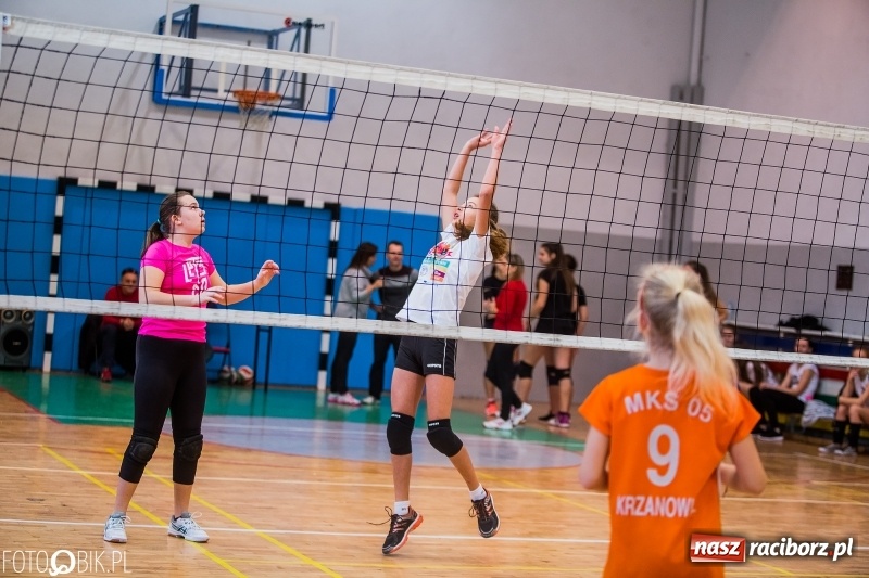 Zdjęcie w galerii na portalu naszraciborz.pl: Turniej Dwójek Siatkarskich Dziewcząt wiadomości z regionu