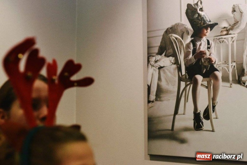 Zdjęcie w galerii na portalu naszraciborz.pl: Wernisaż wystawy Łapacz snów/Dream catcher w RCI wiadomości z regionu