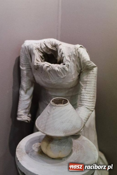 Zdjęcie w galerii na portalu naszraciborz.pl: Wernisaż wystawy Łapacz snów/Dream catcher w RCI wiadomości z regionu