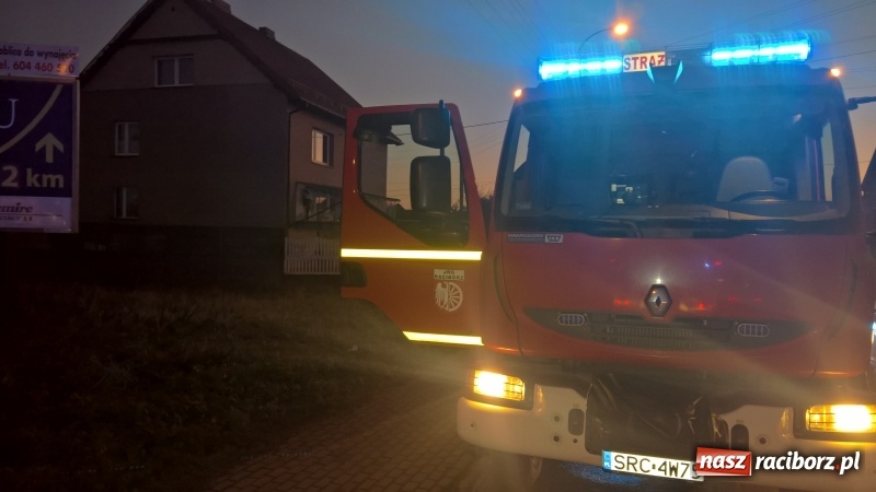 Zdjęcie w galerii na portalu naszraciborz.pl: Tacy sąsiedzi to skarb. Dzięki nim uchroniono dom przed dużym pożarem  wiadomości z regionu