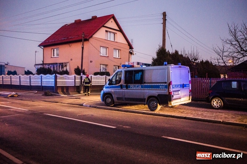 Zdjęcie w galerii na portalu naszraciborz.pl: Tacy sąsiedzi to skarb. Dzięki nim uchroniono dom przed dużym pożarem  wiadomości z regionu