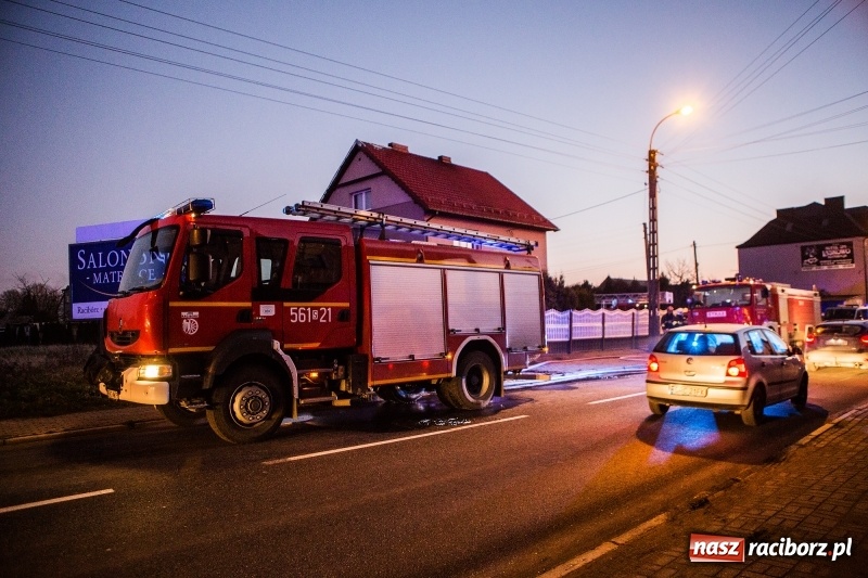 Zdjęcie w galerii na portalu naszraciborz.pl: Tacy sąsiedzi to skarb. Dzięki nim uchroniono dom przed dużym pożarem  wiadomości z regionu
