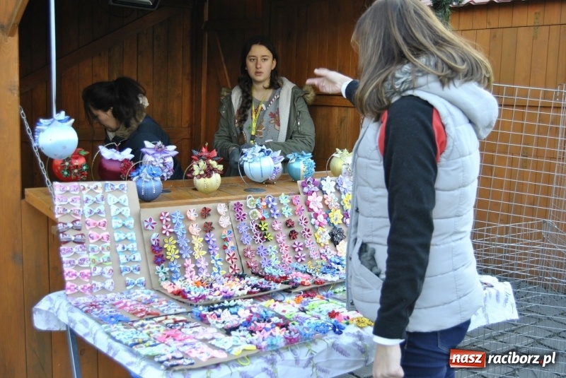 Zdjęcie w galerii na portalu naszraciborz.pl: Na raciborskim Rynku zapachniało świętami  wiadomości z regionu