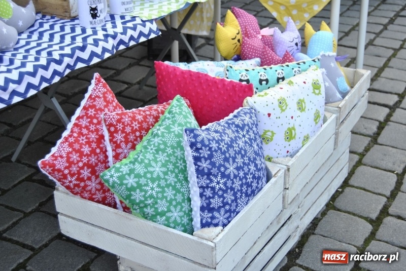 Zdjęcie w galerii na portalu naszraciborz.pl: Na raciborskim Rynku zapachniało świętami  wiadomości z regionu