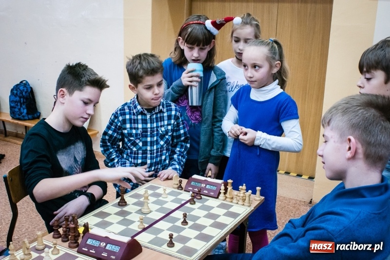 Zdjęcie w galerii na portalu naszraciborz.pl: XVI powiatowy turniej szachowy w SP 4 wiadomości z regionu