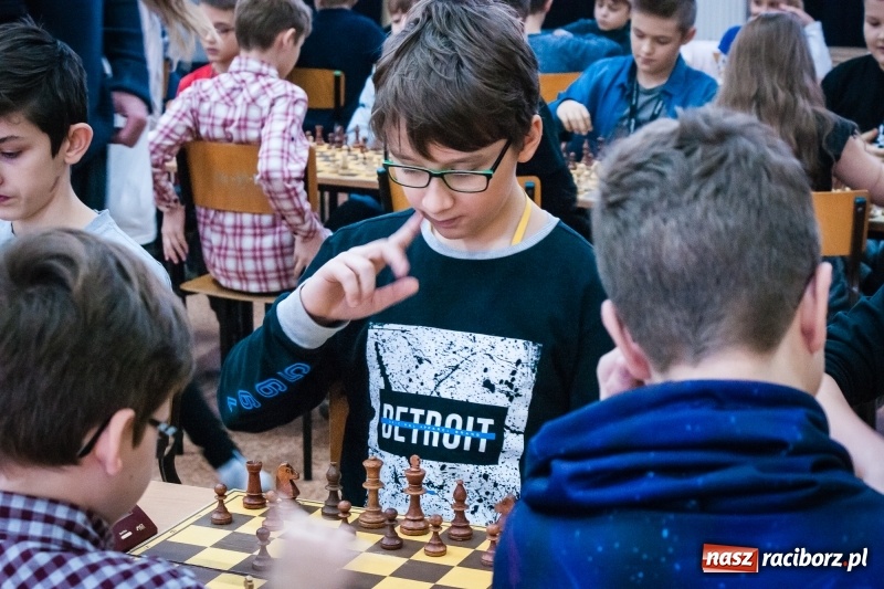 Zdjęcie w galerii na portalu naszraciborz.pl: XVI powiatowy turniej szachowy w SP 4 wiadomości z regionu