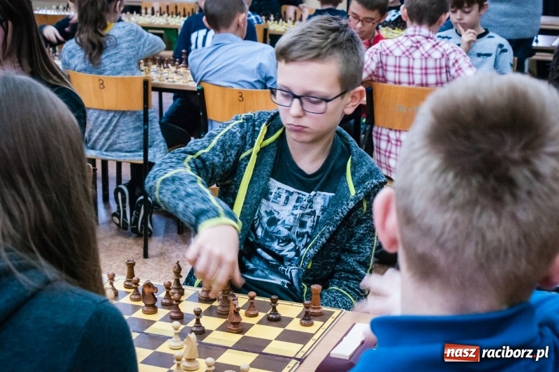 Zdjęcie w galerii na portalu naszraciborz.pl: XVI powiatowy turniej szachowy w SP 4 wiadomości z regionu