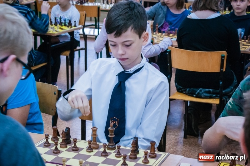 Zdjęcie w galerii na portalu naszraciborz.pl: XVI powiatowy turniej szachowy w SP 4 wiadomości z regionu